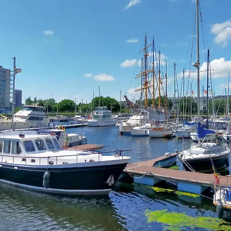 2 Bedroom Amazing In Lägenhet