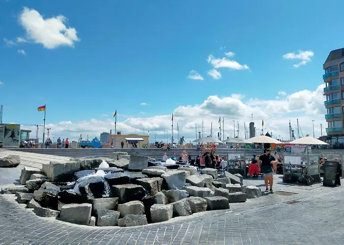 2 Bedroom Amazing In Apartamento Ostend